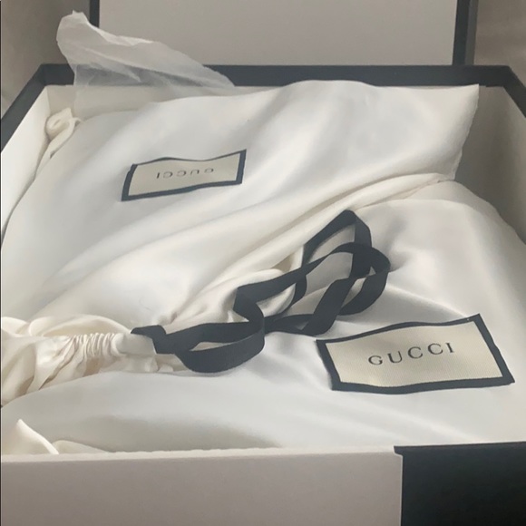 Gucci Leather Ankle Boot With Belt - Picture 8 of 10